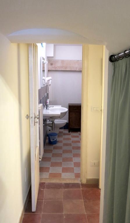 B&B Del Teatro スルモナ 部屋 写真